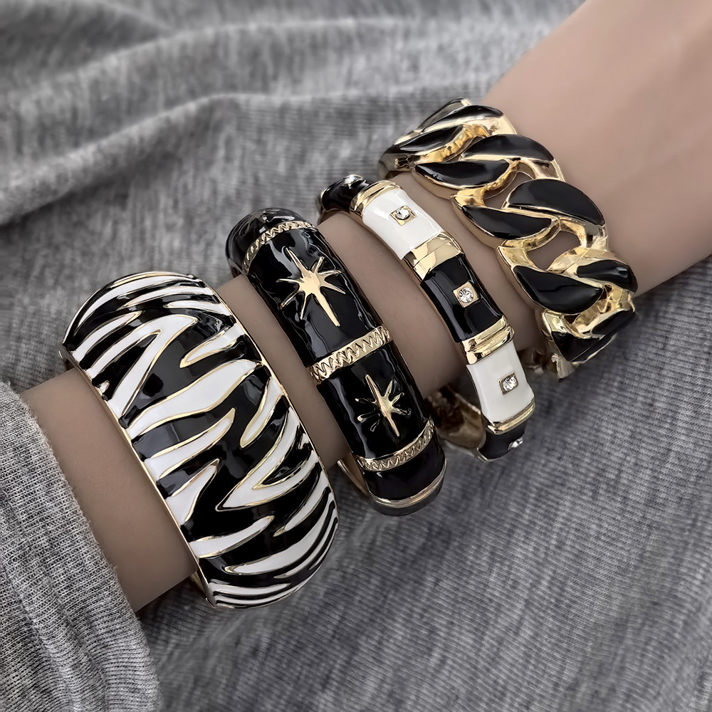 Zebra Tablet Accessories - Emaye Altın Kaplama Zebra Baskı Şekli